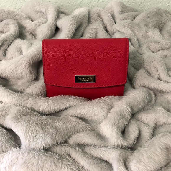 kate spade Handbags - Kate Spade Laurel Way Hotchili Keyring Wallet
